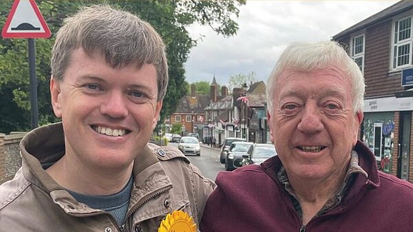 SUPPORTING LOCAL BUSINESSES Lawrence wuth Andrew Matthews in the High STreet
