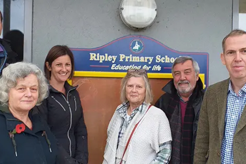 Paul Kennedy and representatives of the Friends of Ripley Primary School (FoRPS)
